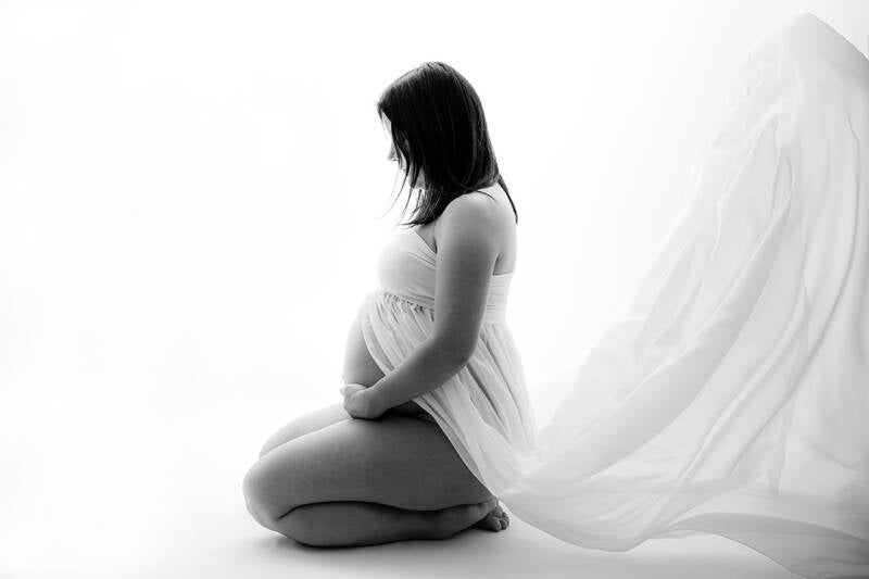 babybauchfotos-im-studio-standard-nuvy48.jpg