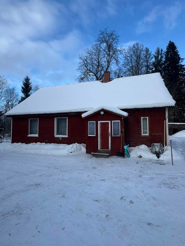 Müüa privaatne kinnistu elamiskõlbliku majaga