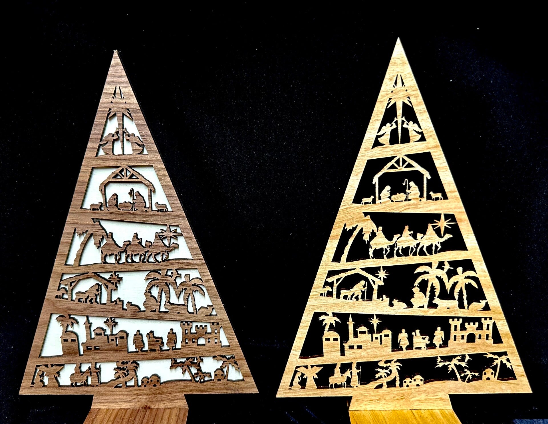 Christmas Story in a Christmas Tree: Xt-,6