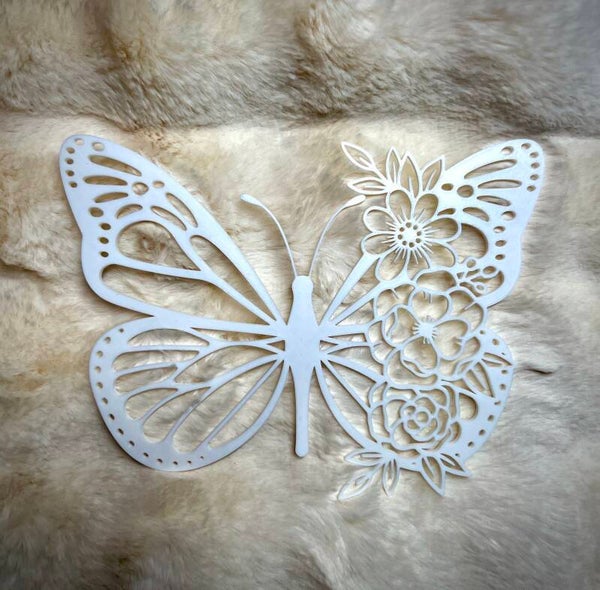 3D Geprinte Vlinder Wanddecoratie met Bloemen - Personaliseer je Kleur