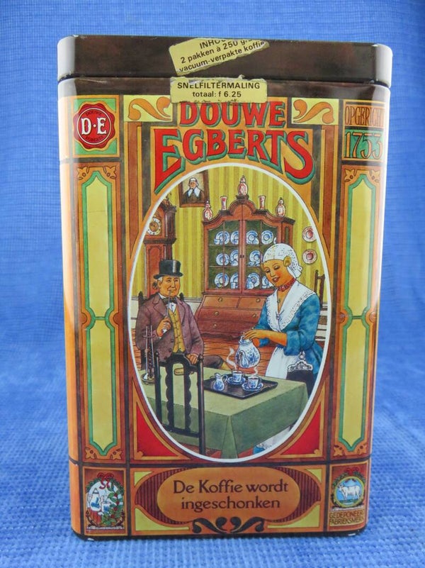 Koffiebus van Douwe Egberts - Iedereen drinkt koffie