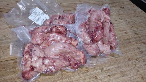 Cou de poulets fermier