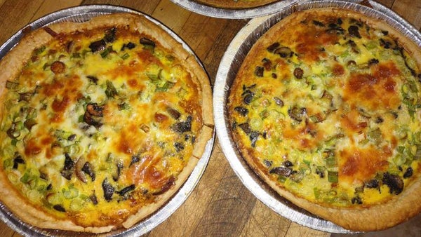 Quiche aux saucisses ( 3 choix )