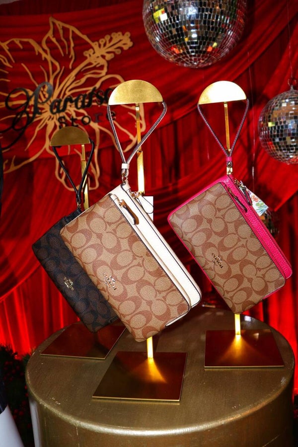 Cartera Coach
