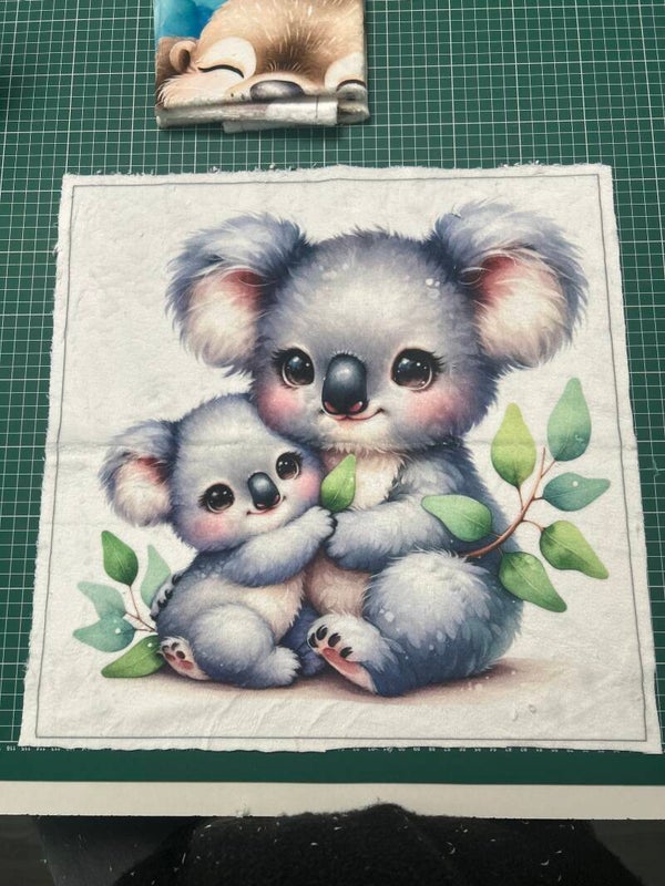 Coussin minky lisse Koda modèle 2