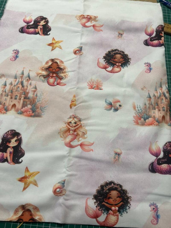Coupon tissu royaume des sirènes