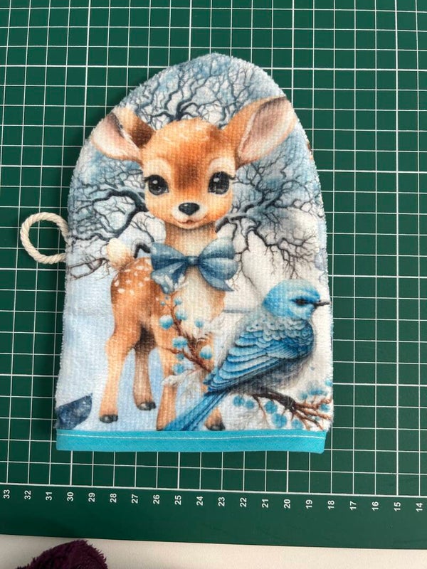 Gant de toilette biche bleu