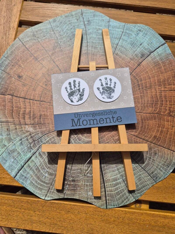 Grußkarte zur Geburt Hände Junge