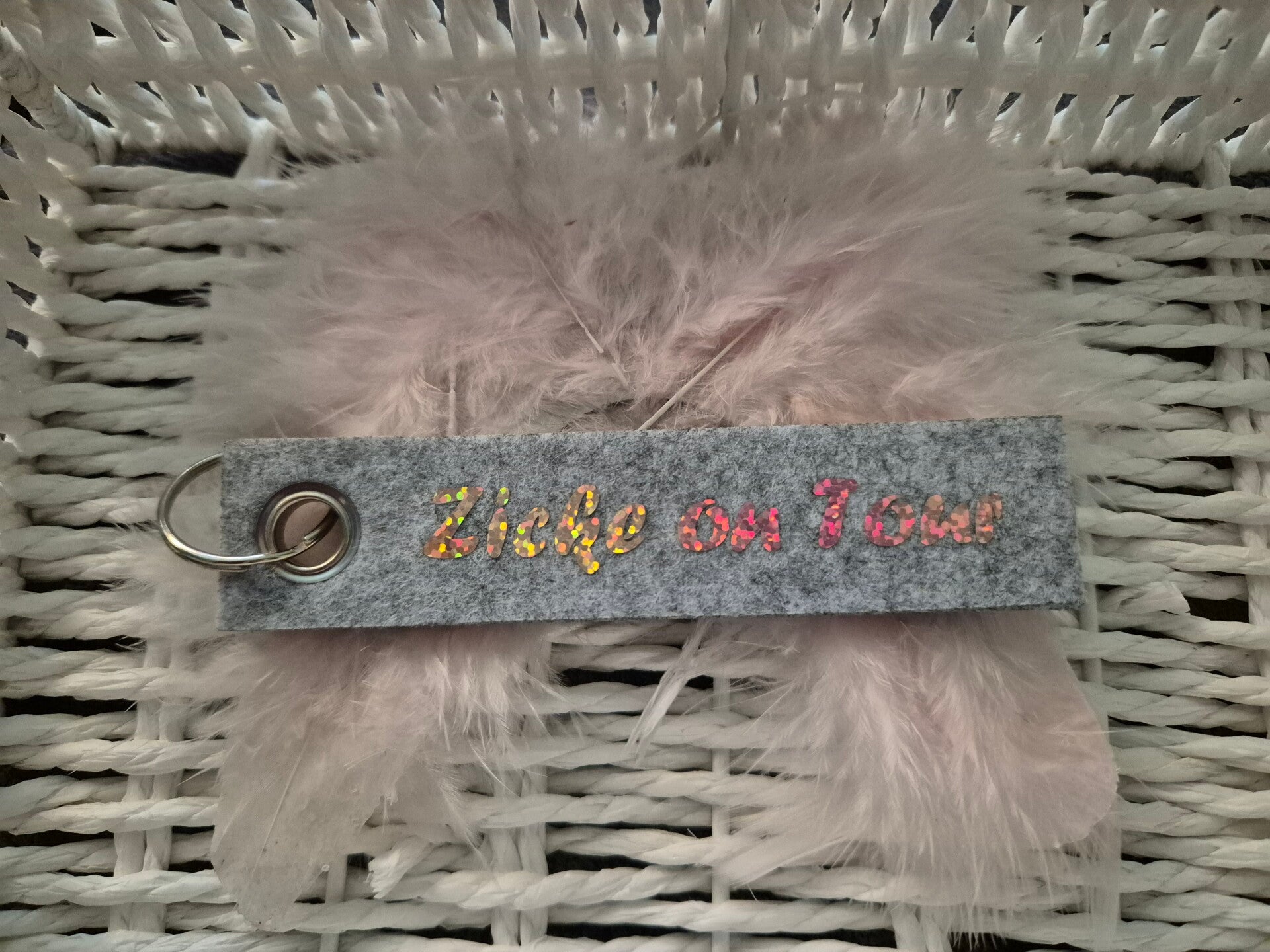 Filz Schlüsselanhänger Zicke on Tour