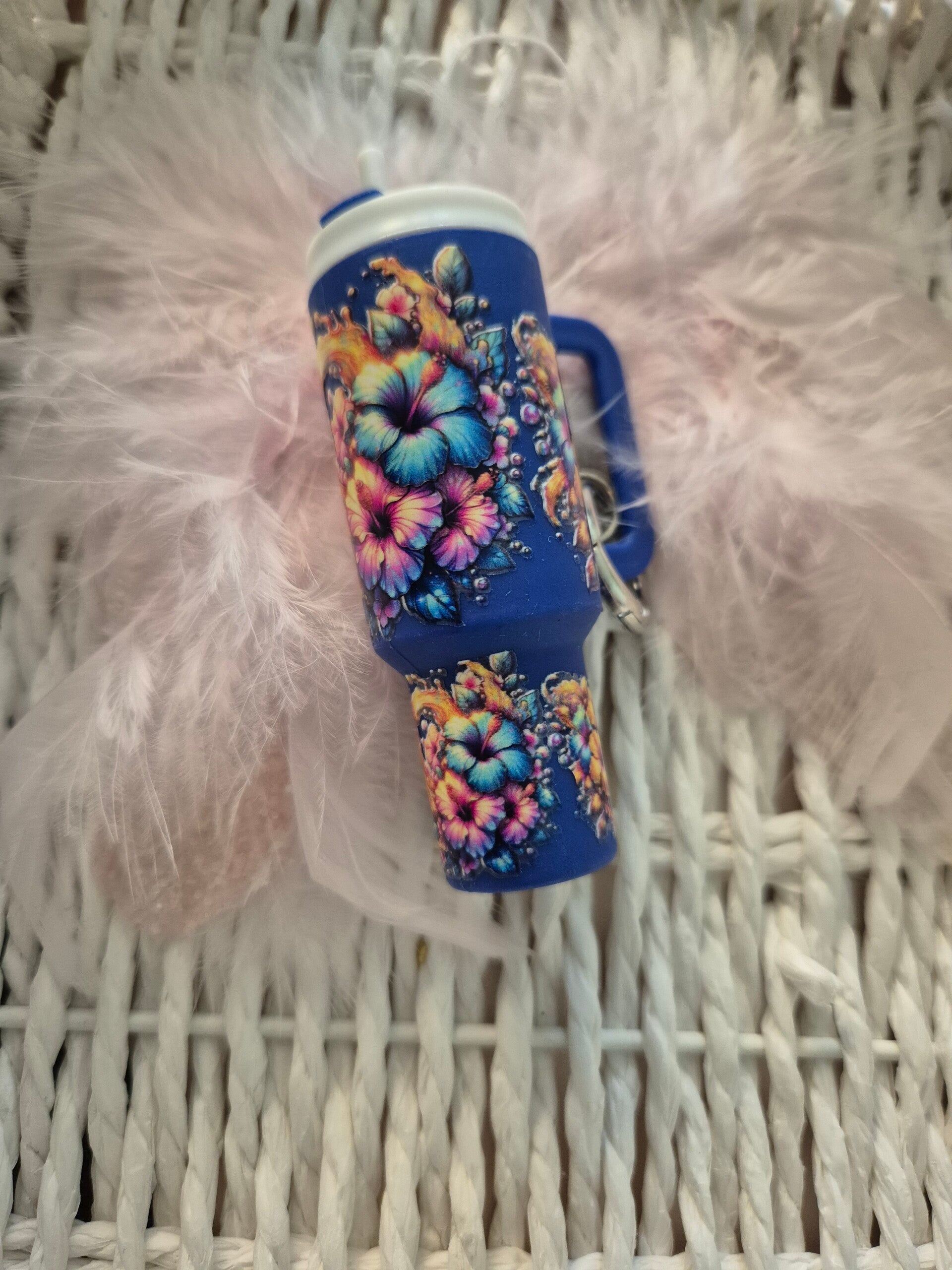 Mini Tumbler Schlüsselanhänger Floral auf blau