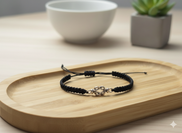 Armand Knoten charm