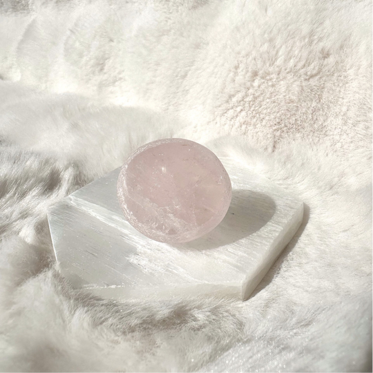 Rozenkwarts Emu egg