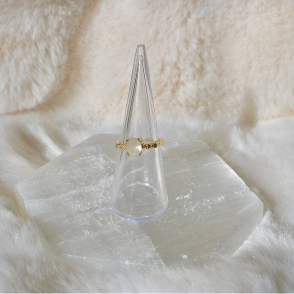 Maansteen ring