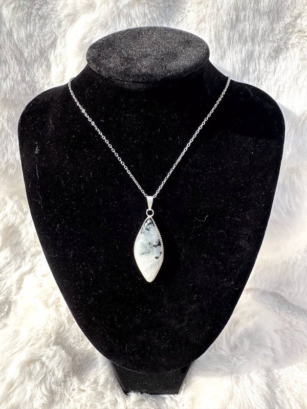 Regenboog Maansteen blad ketting