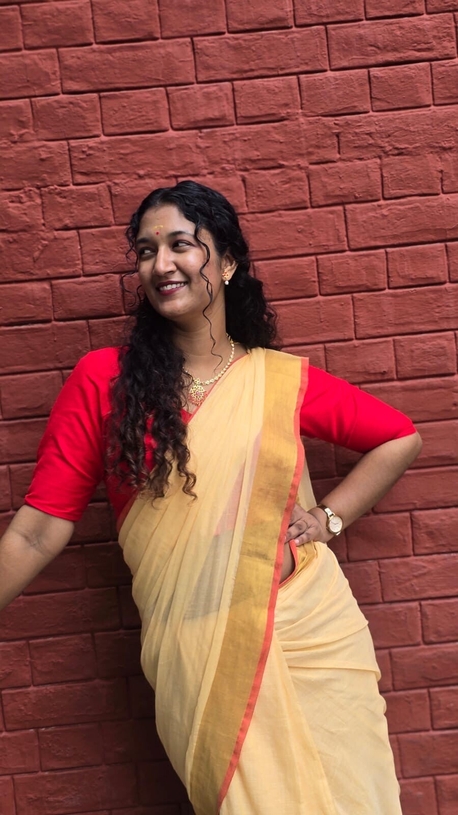 Golden colour Mull Cotton Saree MWB07019