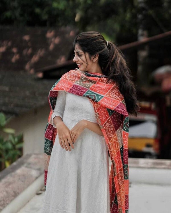 WHITE Cotton Hakoba kurti Set 2 pcs