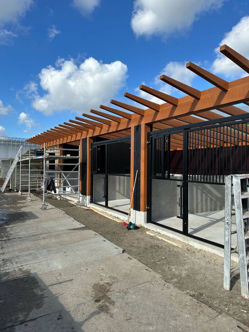 Prefab paardenstal