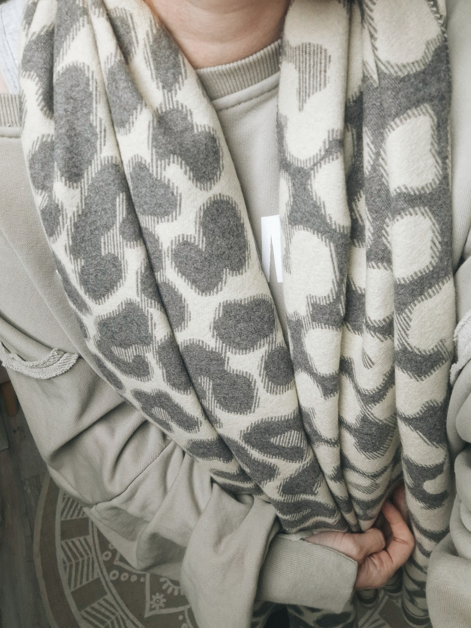 LEO Wendeschal GRAU/CREME