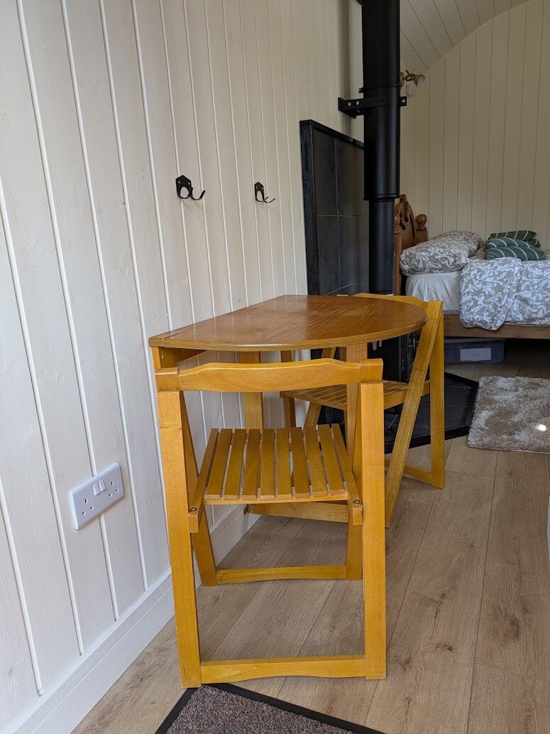 phoneoakdining-standard.jpg