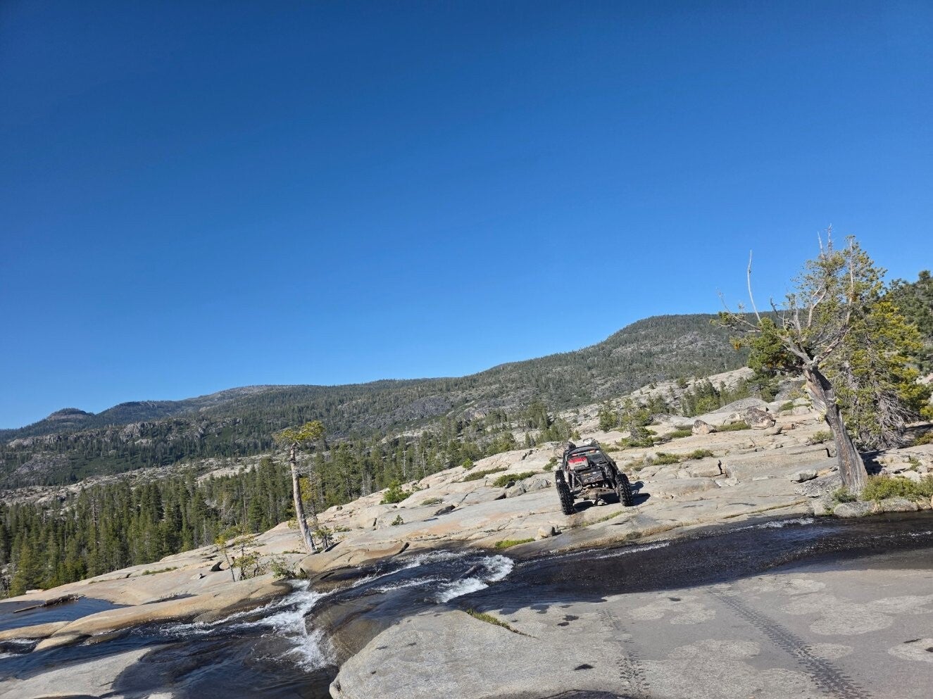 Water crossing on the granite slabs