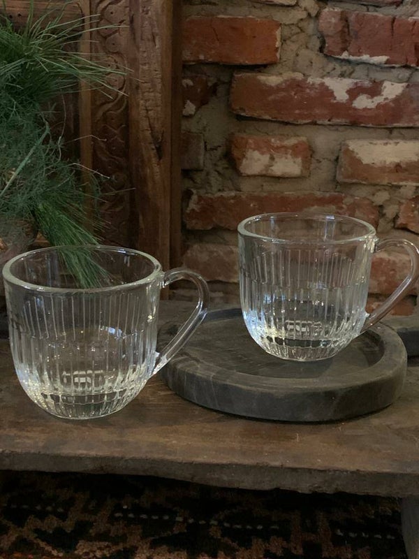 Glas geribbeld met oortje