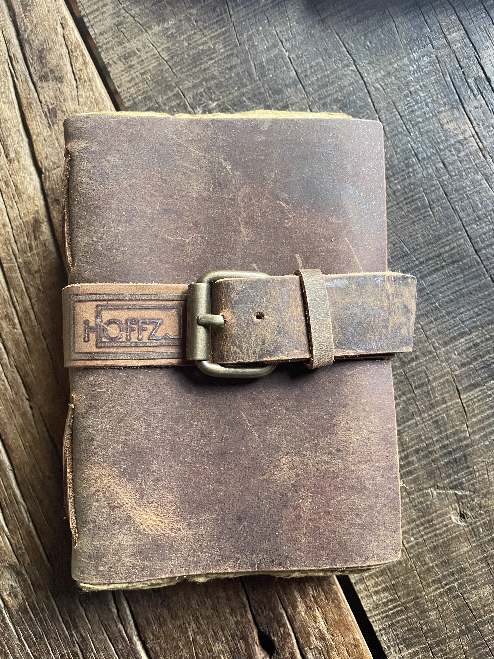 Leren notebook  met gesp 11/16 cm