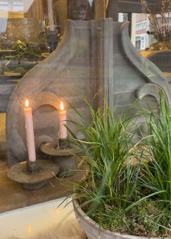 Houten wandpaneel gekruld