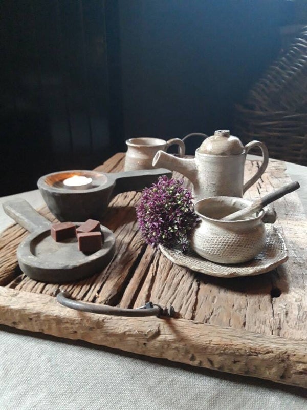 Servies Dirty Clay     Mok met knop oor