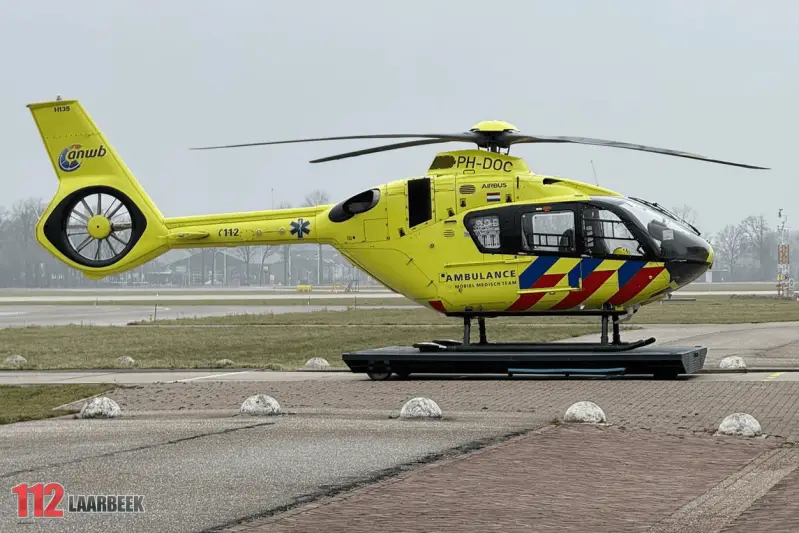 Traumahelikopter Lifeliner 3 naar Ginderdoor in Mariahout