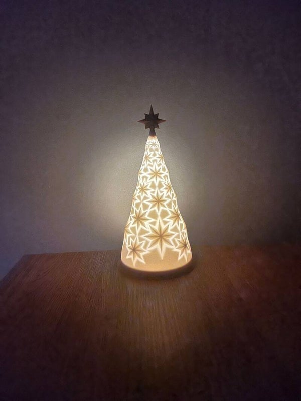 3D-Geprinte Kerstboom met LED – Wit & Goud