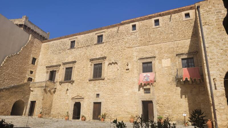 Le château de Carini