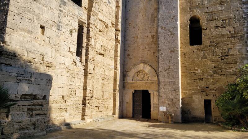 La cathédrale Saint-Pierre-et-Saint-Paul de Maguelone