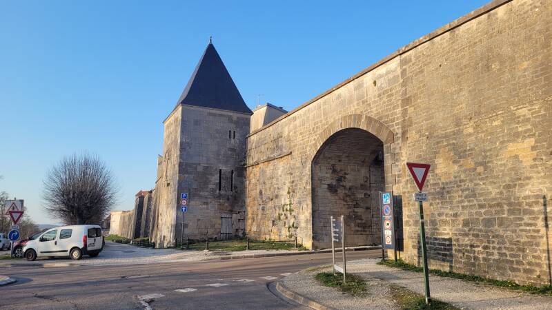Les remparts de Langres
