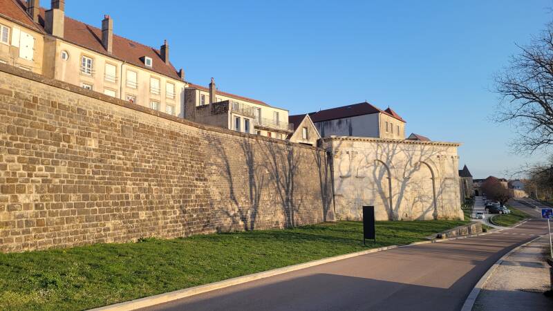 Les remparts de Langres