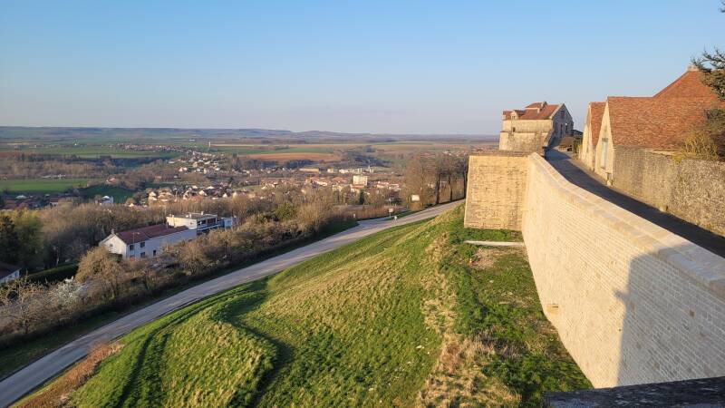 Les remparts de Langres