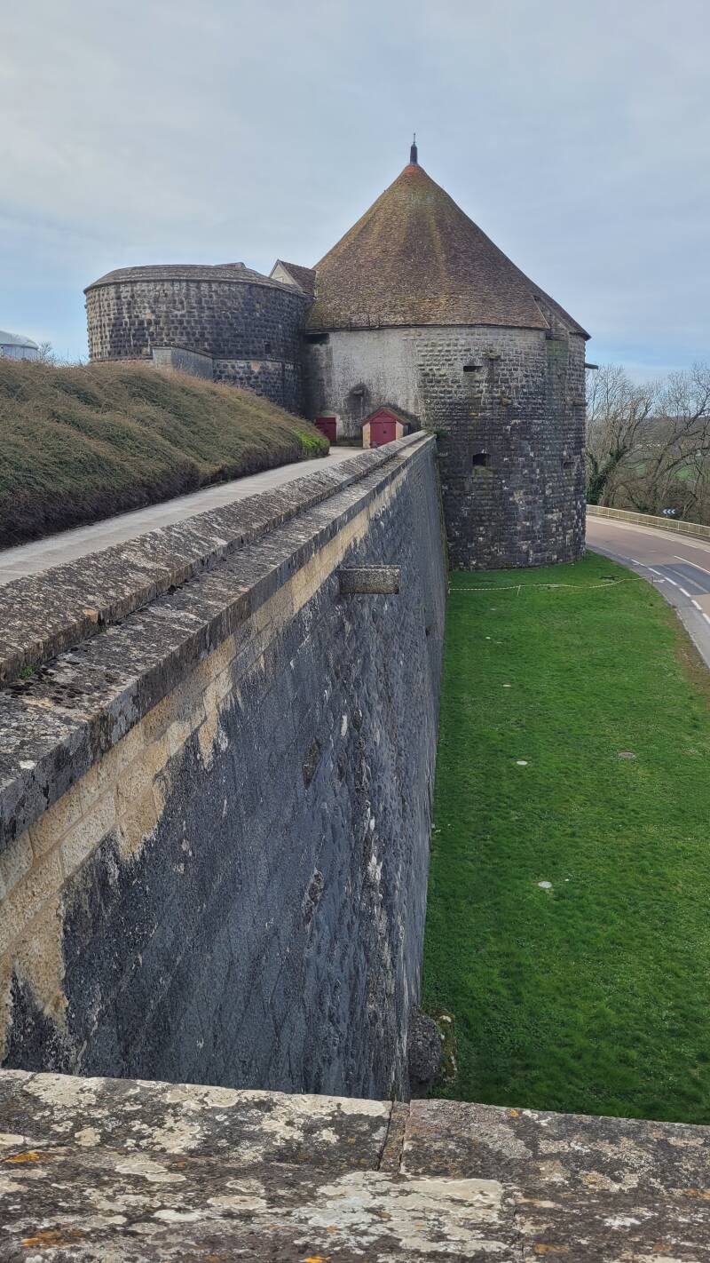 Les remparts de Langres