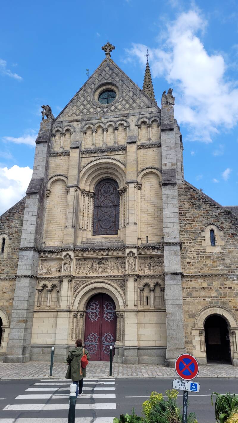 La basilique Notre-Dame d'Avesnières