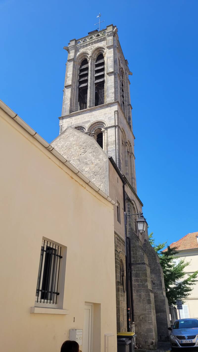 La tour Saint Rieul de Louvres