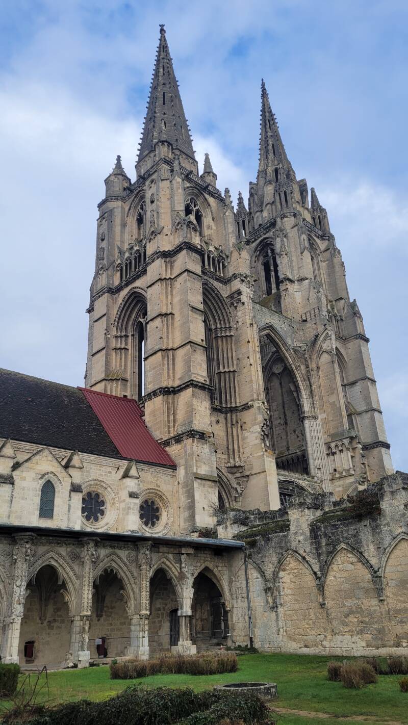 L’abbaye Saint-Jean-des-Vignes