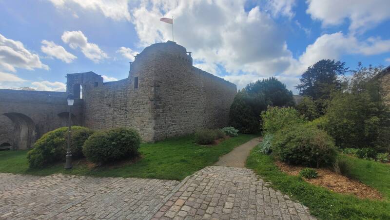 Dinan