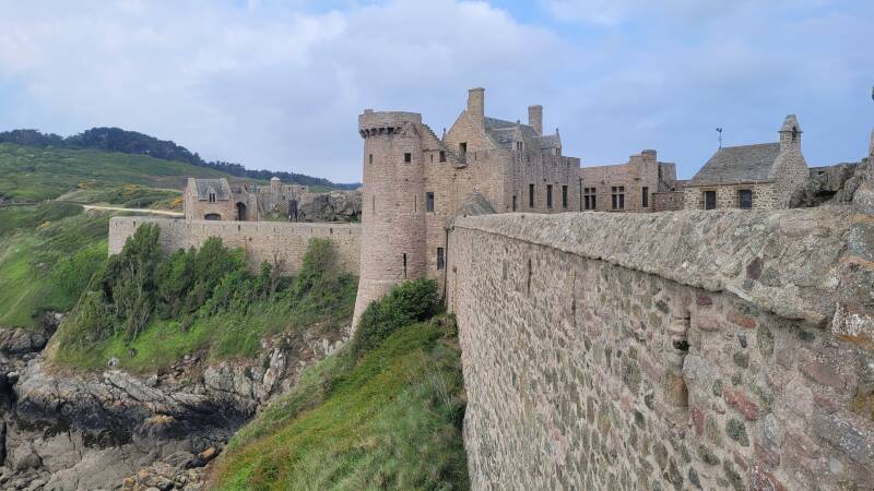 Château de La Roche Goyon ou Fort La Latte