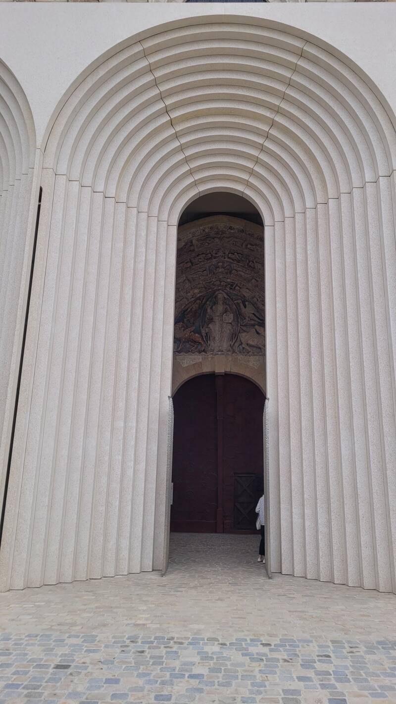 Le portail de la cathédrale d'Angers