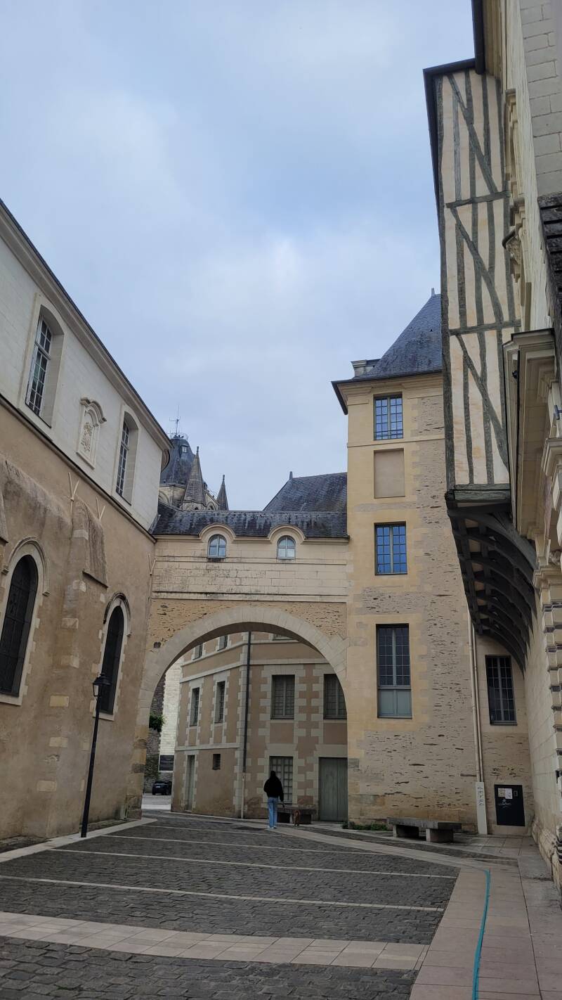 Le Logis Barrault