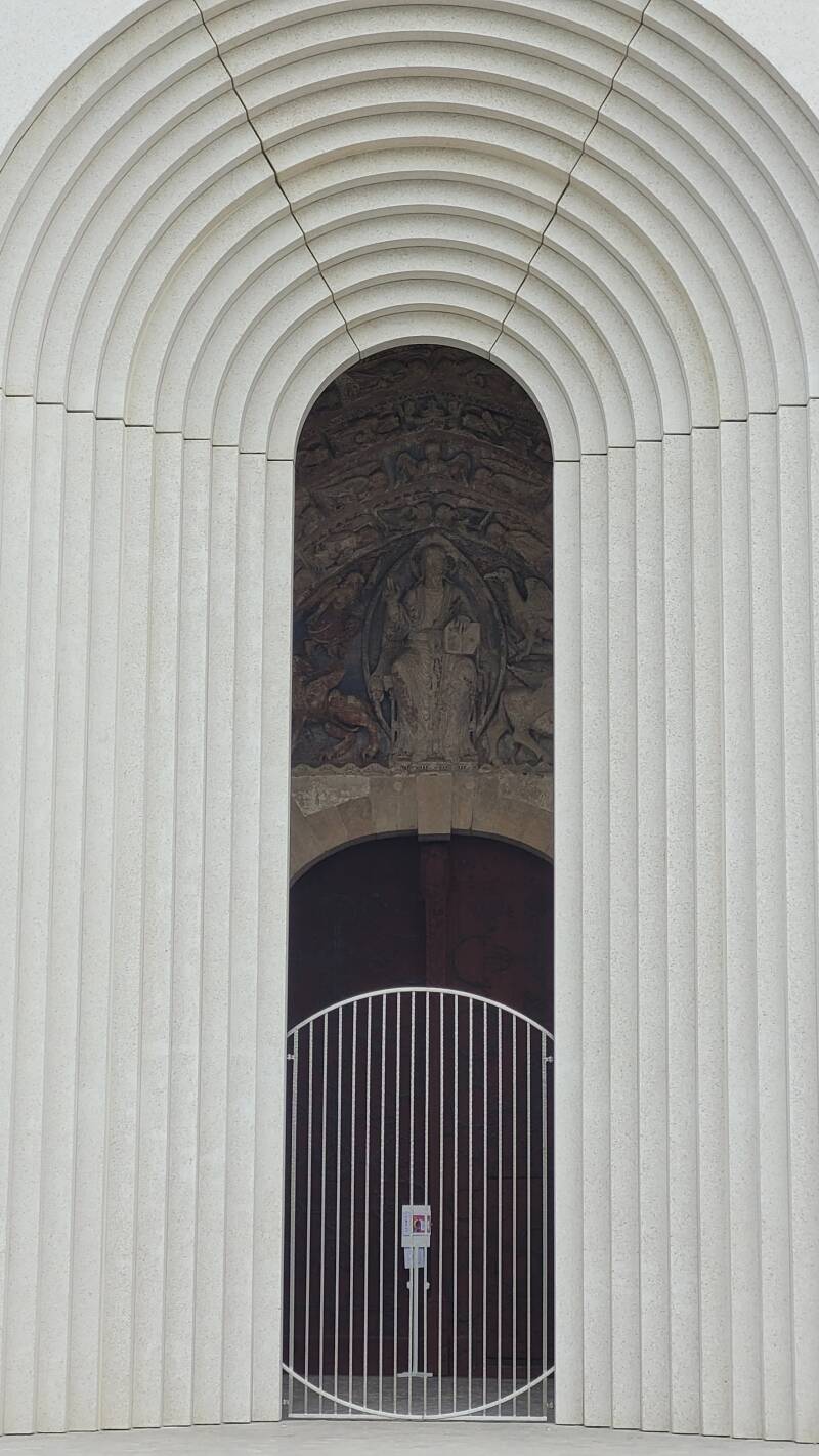 Le portail de la cathédrale d'Angers