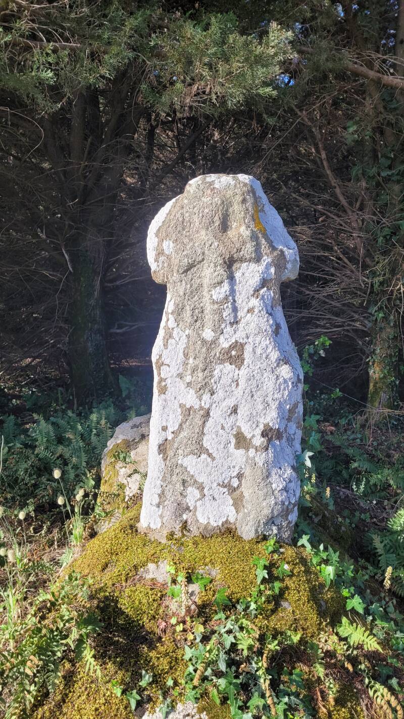 Le menhir de Ker Doucet à l'Ile d'Yeu