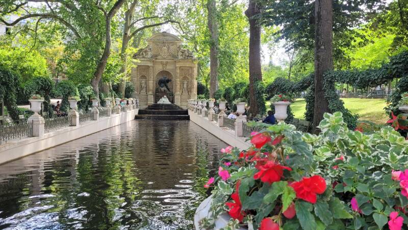 La fontaine Médicis au jardin du Luxembourg