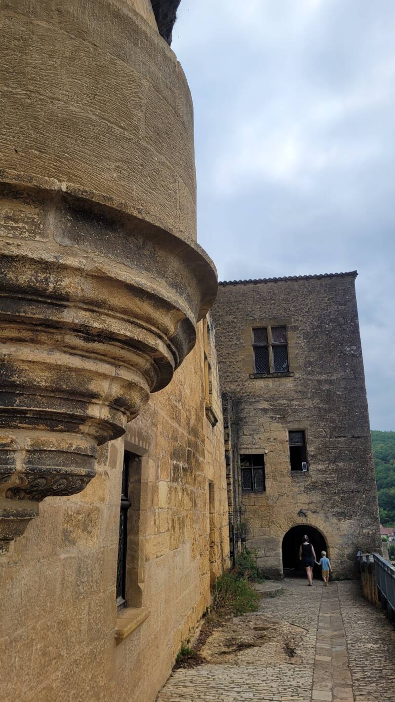 Le château des Eyzies