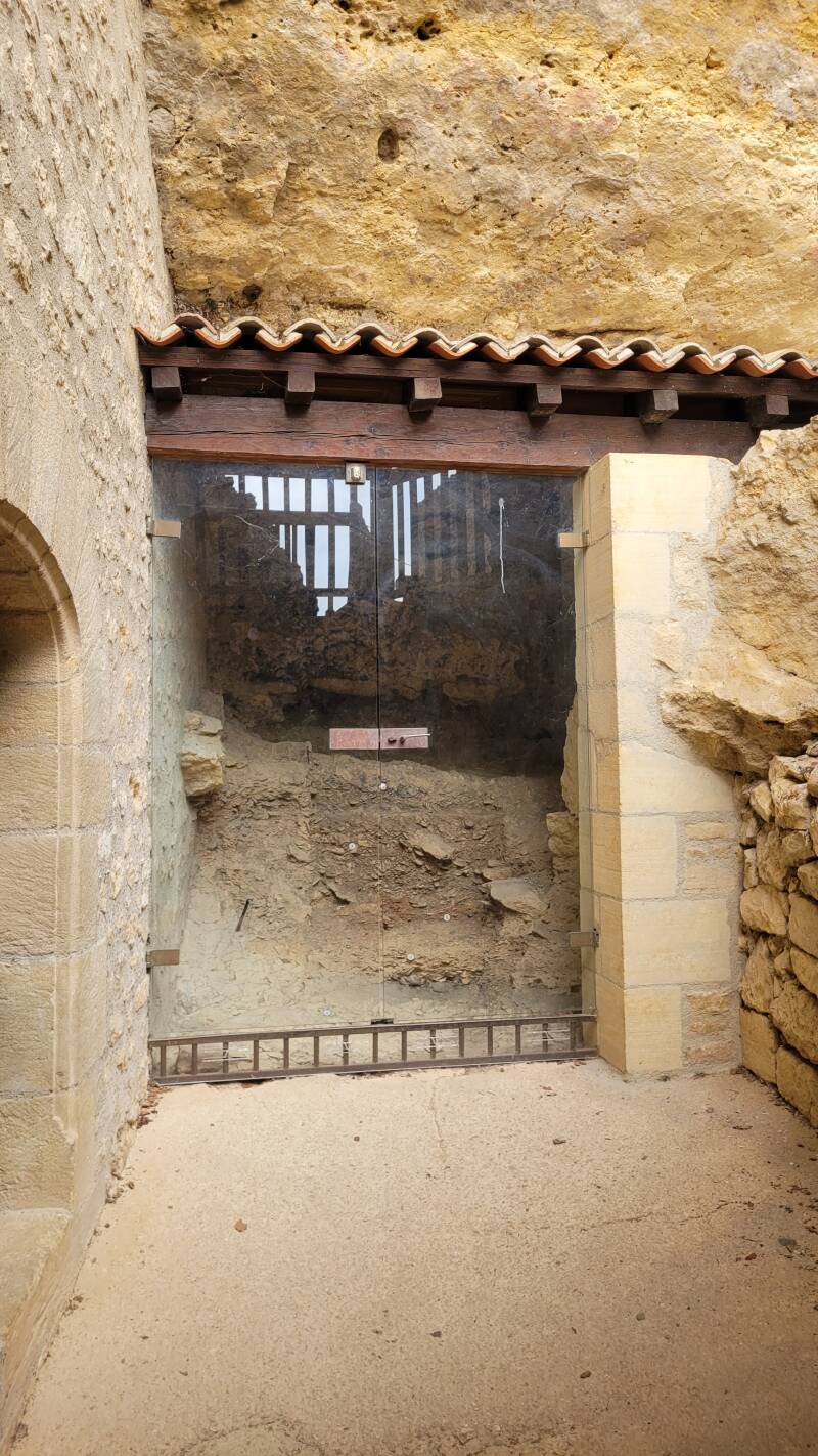 Un site paléolithique dans le château