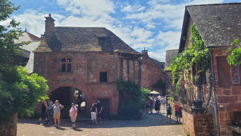 Collonges-la-Rouge