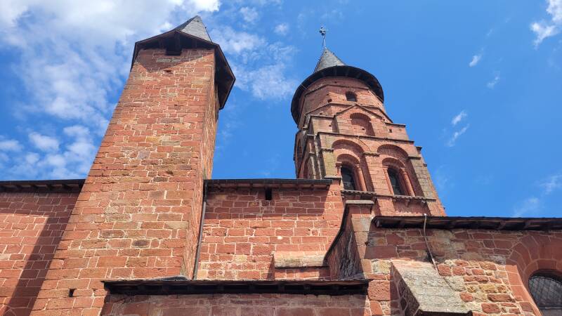Église Saint-Pierre de Collonges-la-Rouge